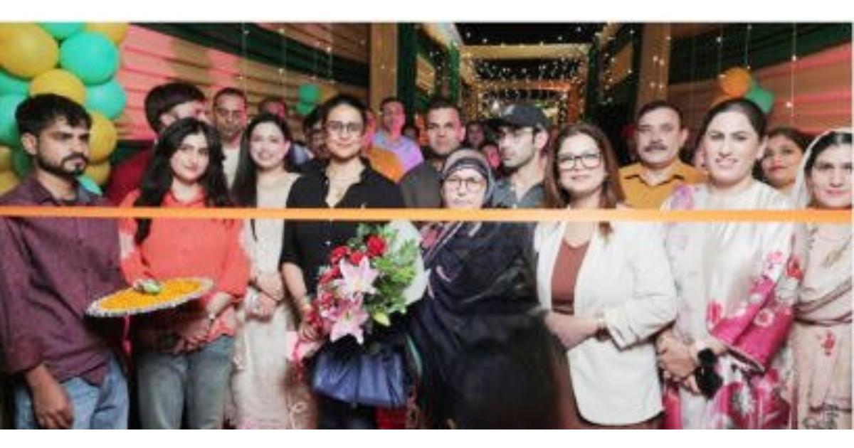 Gul Panag inaugurating Glowdent Studio dental clinic in Jammu