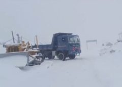 Bandipora–Gurez Road Closed After Fresh Snowfall at Razdan Top, Travel Advisory Issued