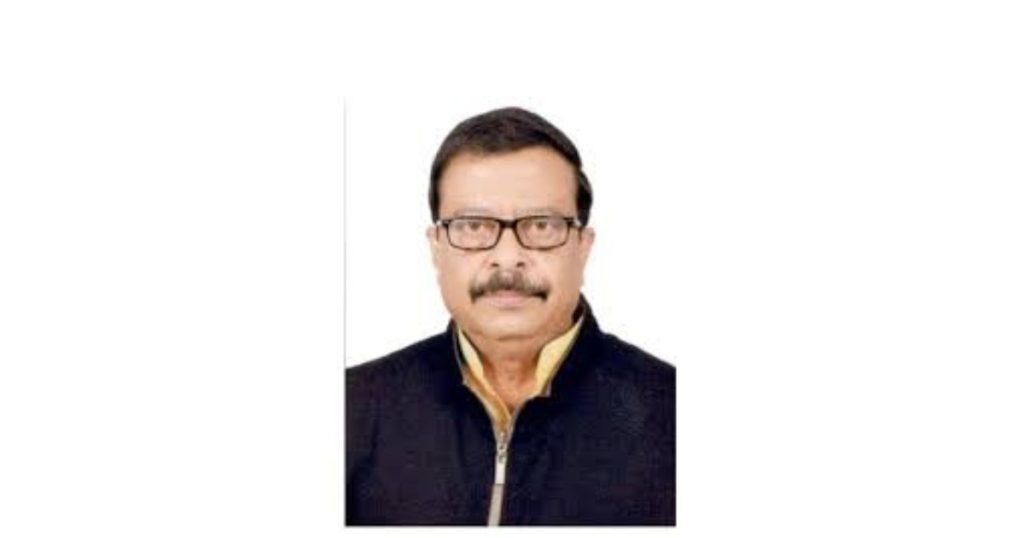 Census workers conducting door-to-door survey in Odisha during heatwave